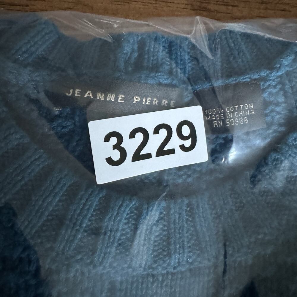 Jeanne Pierre Teal Blue Cable Knit Asymmetrical Hem Tunic Sweater Size Medium - Picture 11 of 11